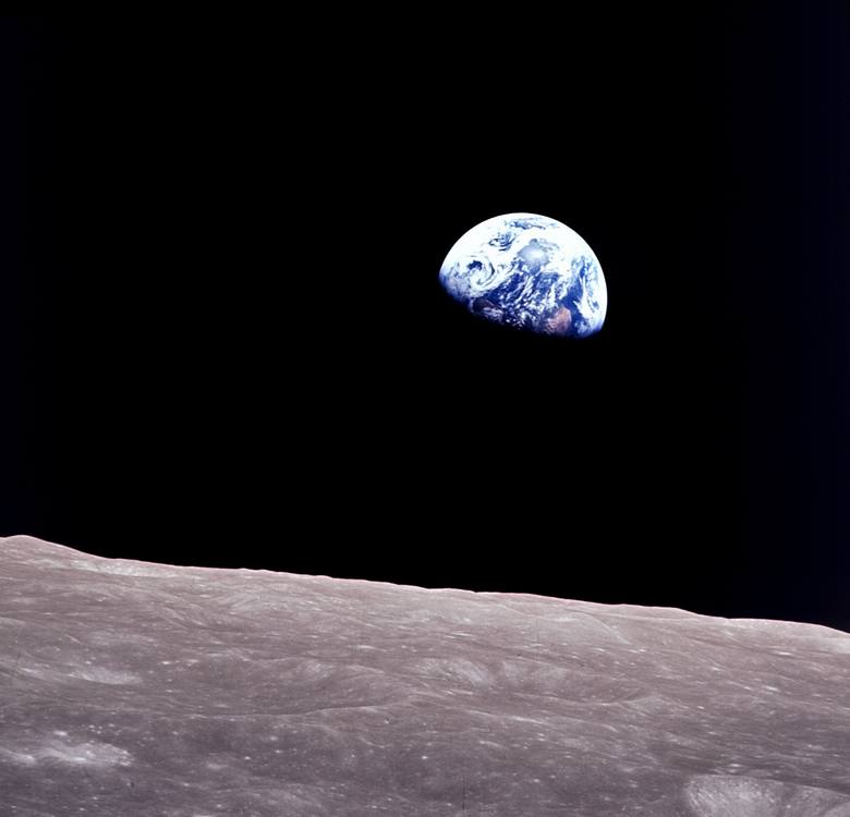 70a-Apollo-08-earthrise-NASA