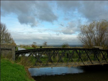 Old-Railway-bridge-over-the-river-Brue