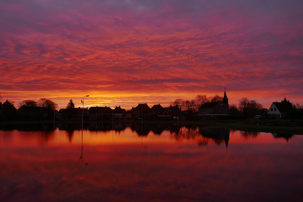 Zonsopkomst-vanachter-het-schaatsmeer