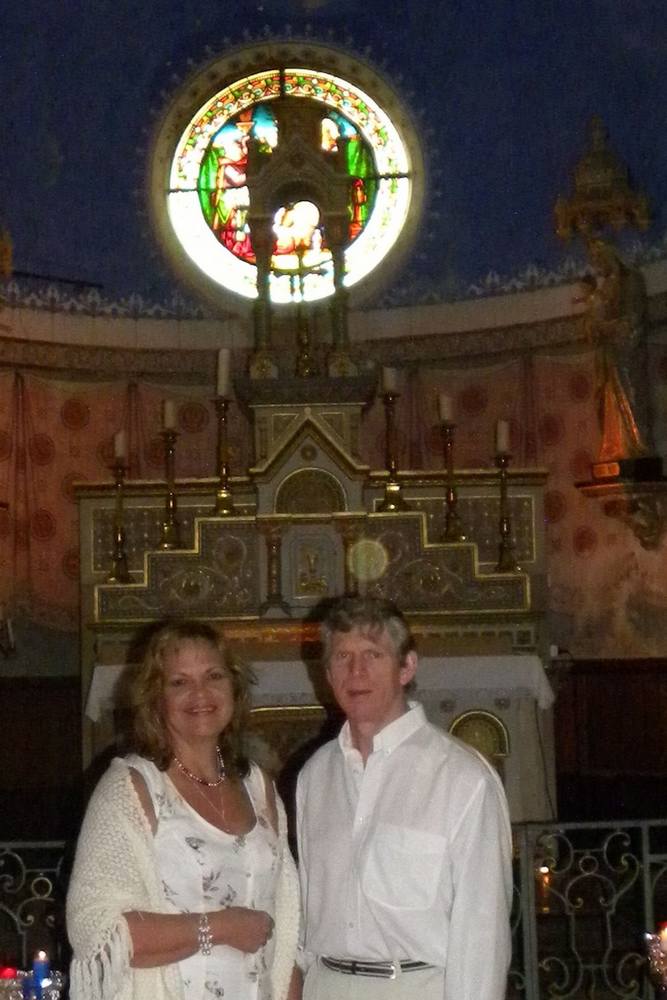 37-Trouwceremonie-in-de-kerk-van-Rennes-le-Chateau
